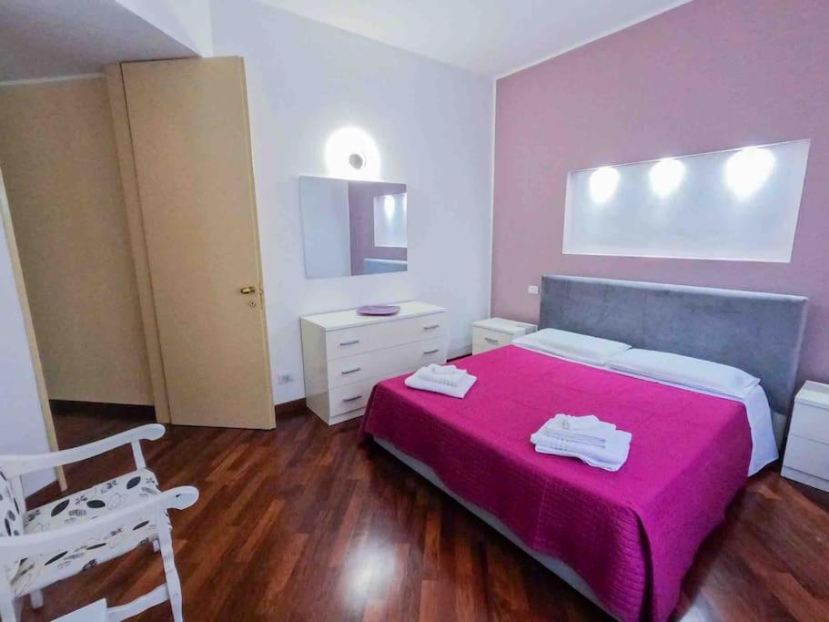 Appartamento Grazioso Con Parcheggio Privato 피아첸차 외부 사진